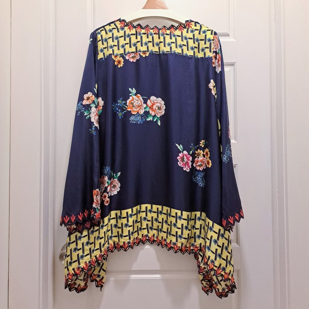 Johnny Was Dinah Silk Tunic with Embroidered Trim Size Large - Picture 8 of 11